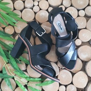 Clarks Narrative Oriana Bess Leather Sandals